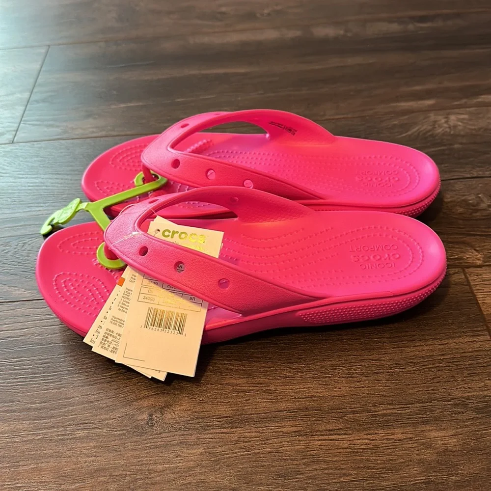 Crocs Classic Flips Flop Bright Pink Sz 8 - Picture 5 of 6